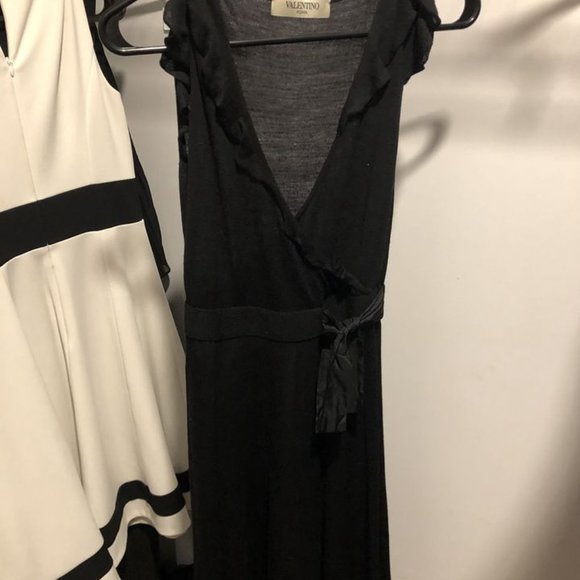 Valentino Dress/Robe - 100% authentic - Picture 2 of 3
